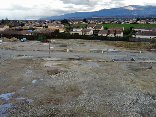 Terrain constructible viabilisé à vendre 87 500 € 437 m² de terrain Goubetiere Bayannins Bourg-de-Péage 26300