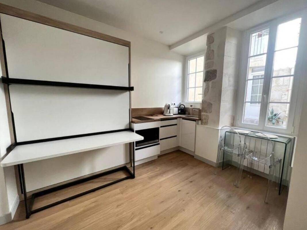 Appartement 1 pièce 14 m² · à La Rochelle · 13,7 m² · 600 €