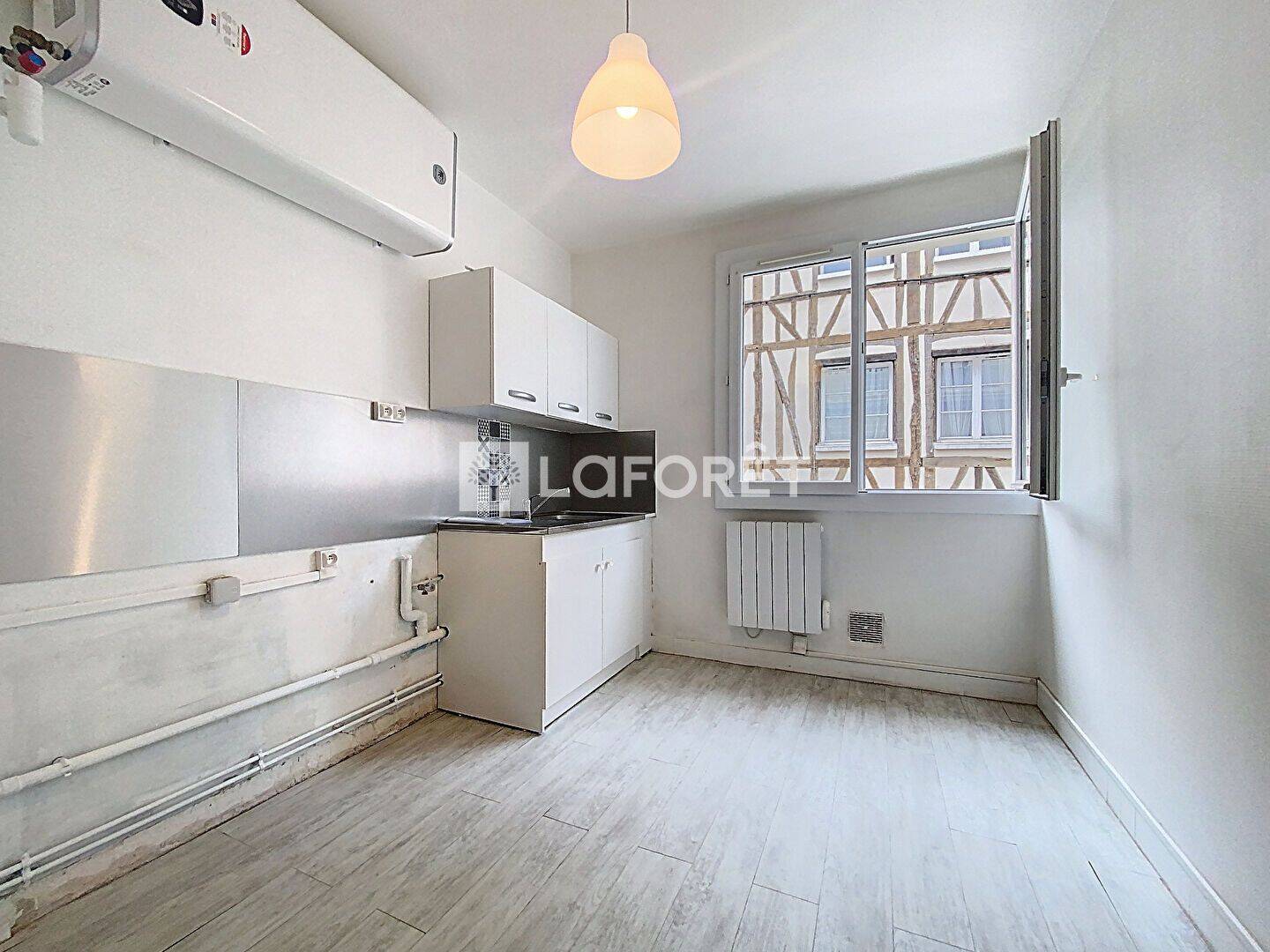 Appartement 1 pièce 36 m² · à Elbeuf · 35,9 m² · 395 €/mois