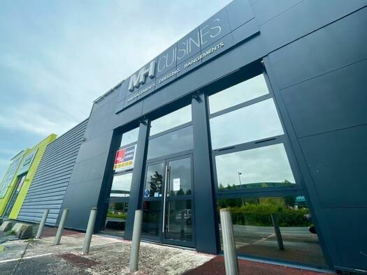 Local commercial à louer 6 883 € 523 m² de surface de vente Gonfreville-l'Orcher 76700