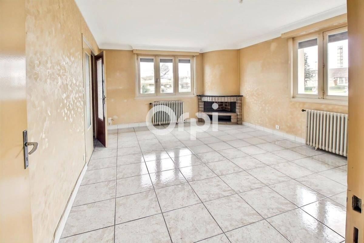 Maison 5 pièces 137 m² · à Oloron-Sainte-Marie · 137 m² · 159 000 €