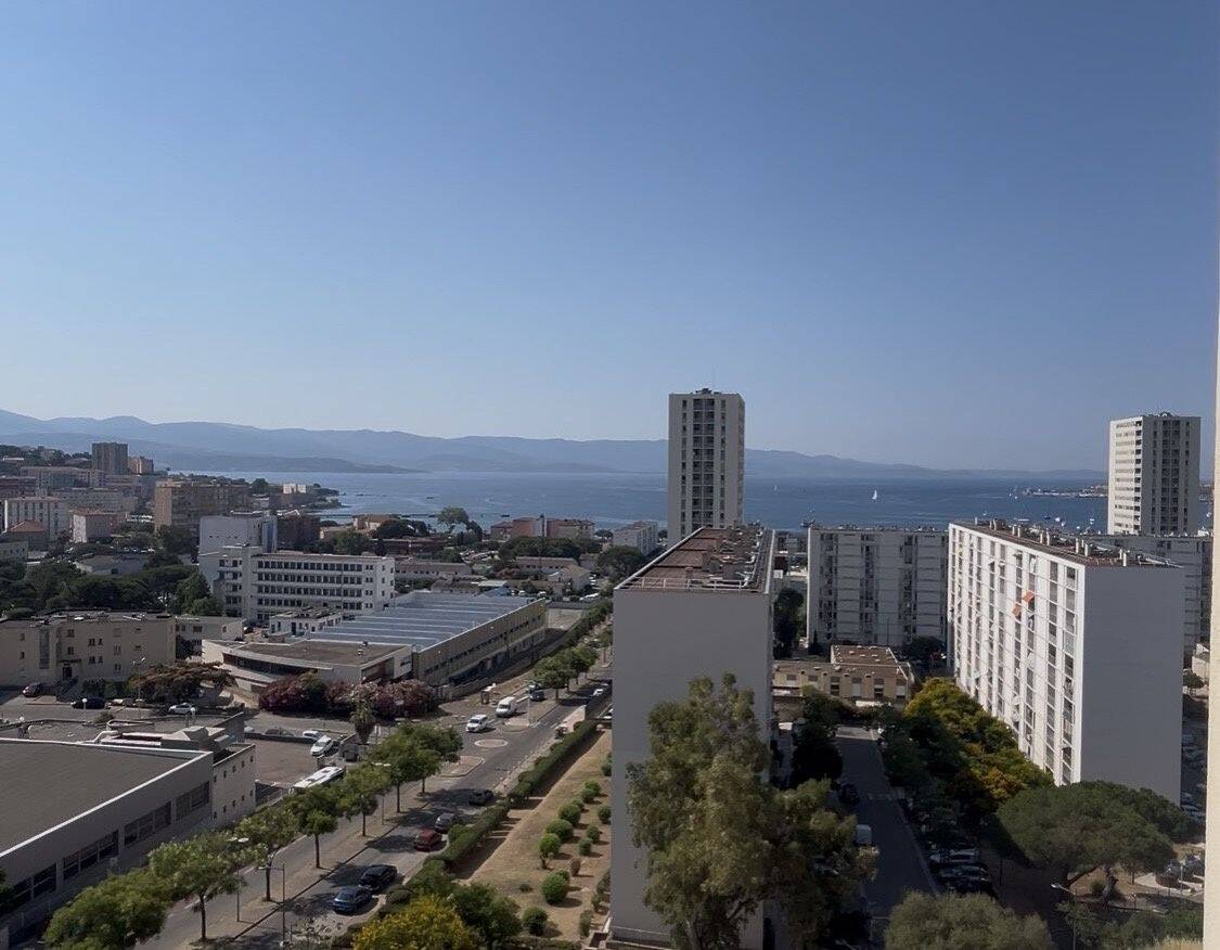 Appartement 4 pièces 75 m² · à Ajaccio · 75 m² · 270 000 €