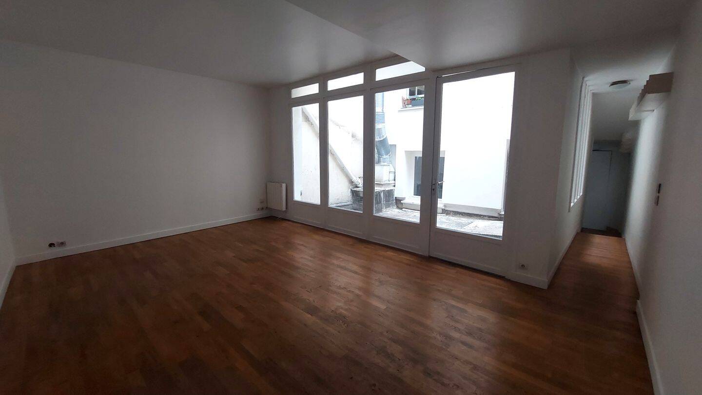 Appartement 2 pièces 55 m² · à Paris 1er Arrondissement · 54,8 m² · 1 420 €