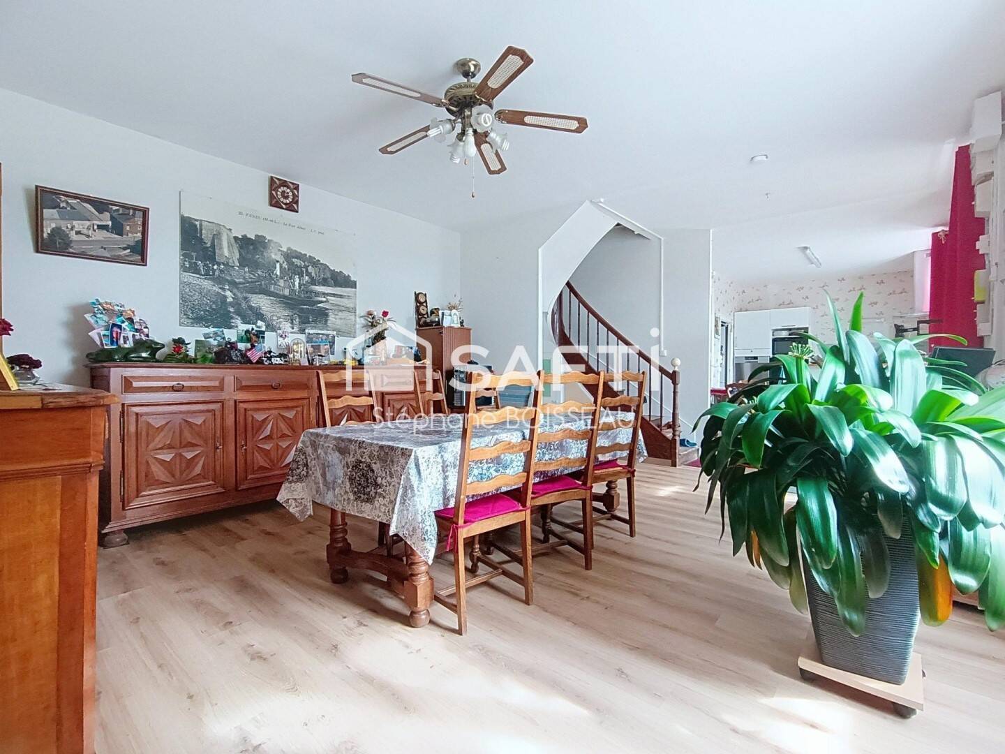 Maison 4 pièces 94 m² · à Luché-Pringé · 94 m² · 139 000 €