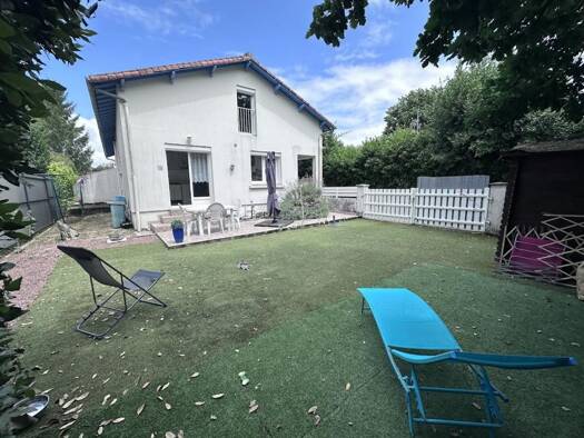 Maison à vendre 279 900 € 3 pièces 2 chambres 64,8 m² 110 m² de terrain Vaux-sur-Mer 17640