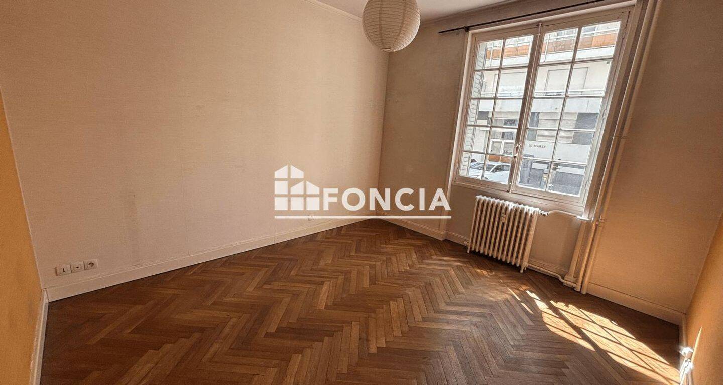 Appartement 3 pièces 67 m² · à Lyon 6ème Arrondissement · 67 m² · 929 €