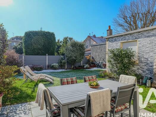 Maison à vendre 559 000 € 6 pièces 4 chambres 111 m² 220 m² de terrain Noyer Doré-Pajeaud-Fontaine Michalon Antony 92160