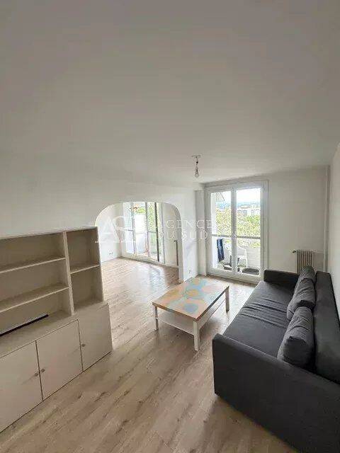Appartement 4 pièces 77 m² · à Aix-en-Provence · 77,2 m² · 1 200 €/mois