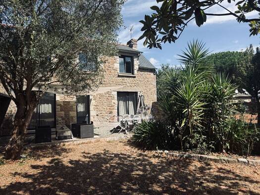 Maison à vendre 1 040 000 € 10 pièces 6 chambres 117,6 m² 6 737 m² de terrain Saint-Coulomb 35350