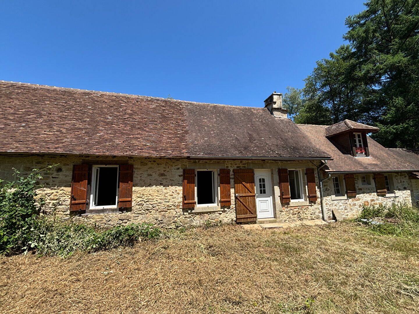 Maison 2 pièces 250 m² · à Bussière-Galant · 250 m² · 202 000 €