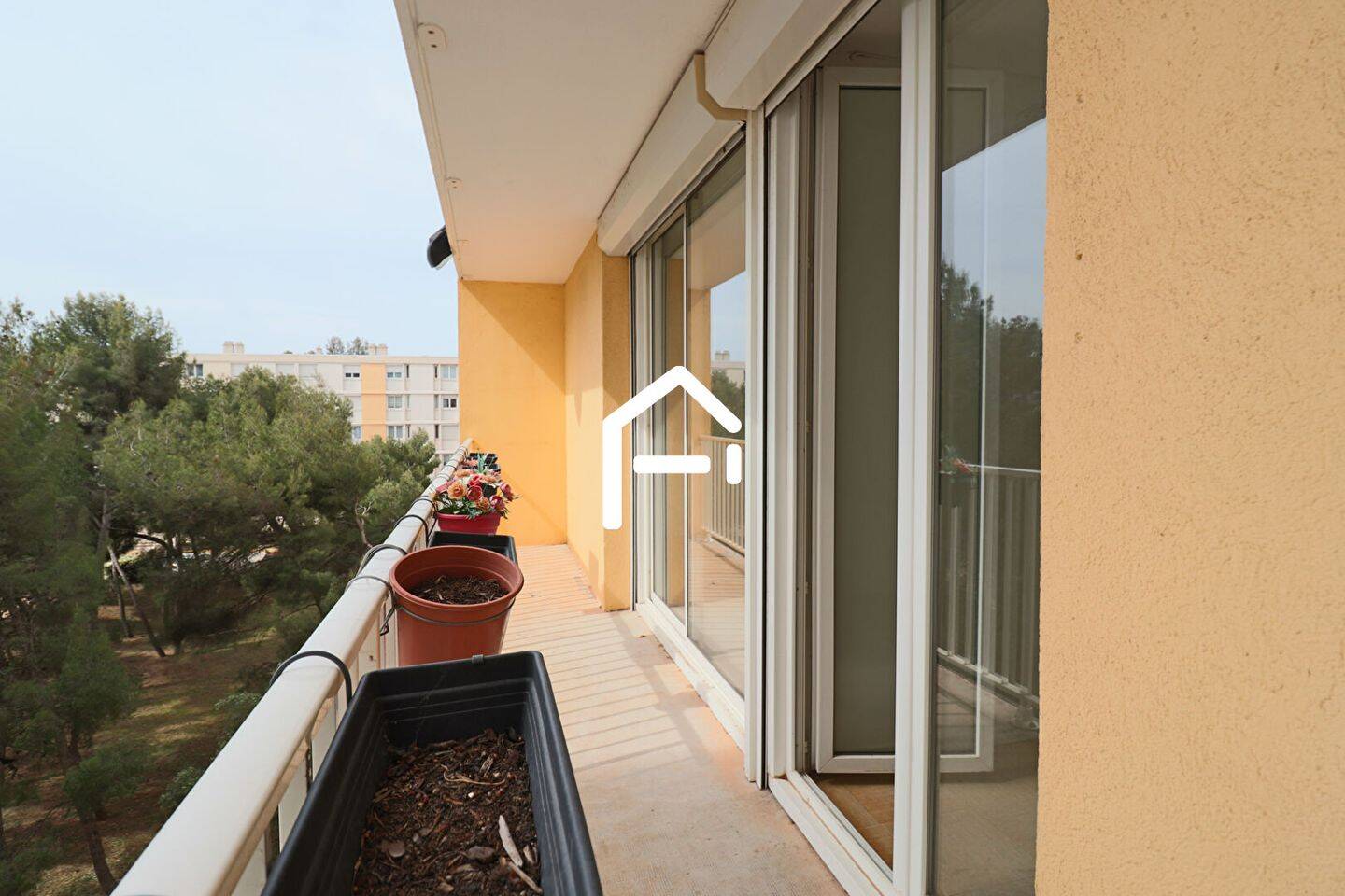 Appartement 3 pièces 63 m² · à Port-de-Bouc · 63,4 m² · 106 000 €