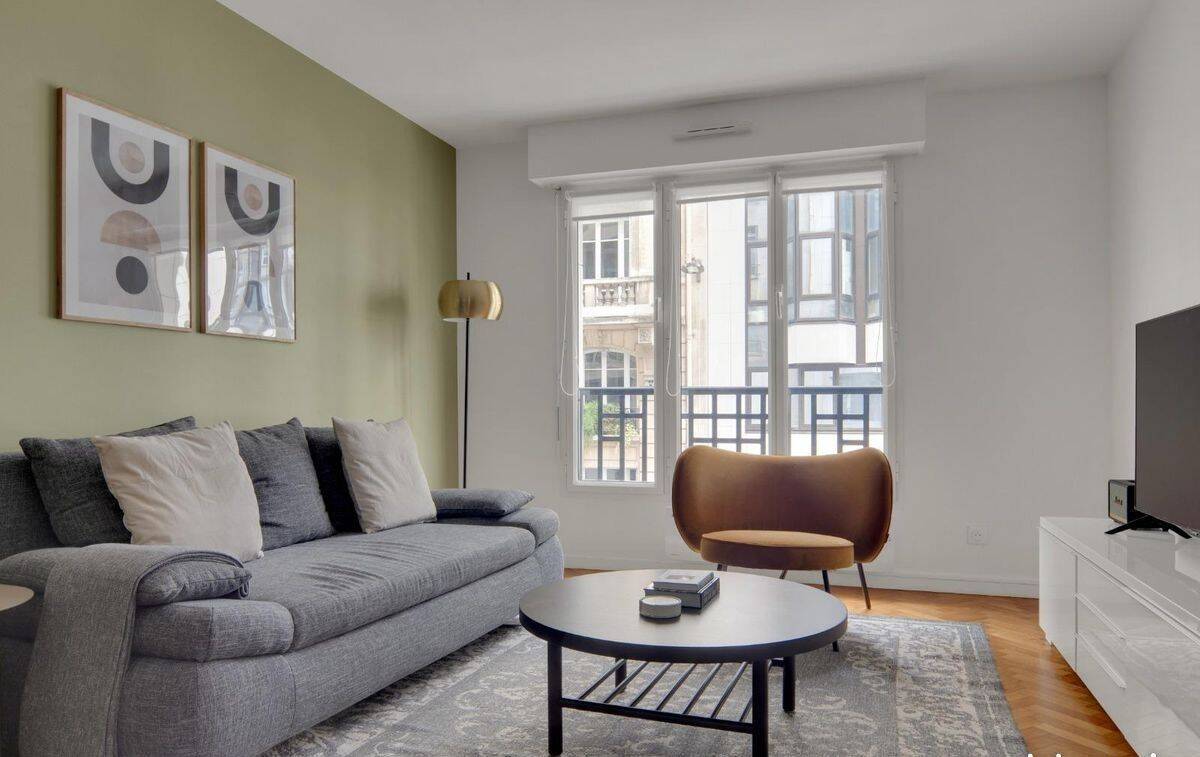 Appartement 2 pièces 60 m² · à Paris 17ème Arrondissement · 60 m² · 2 850 €