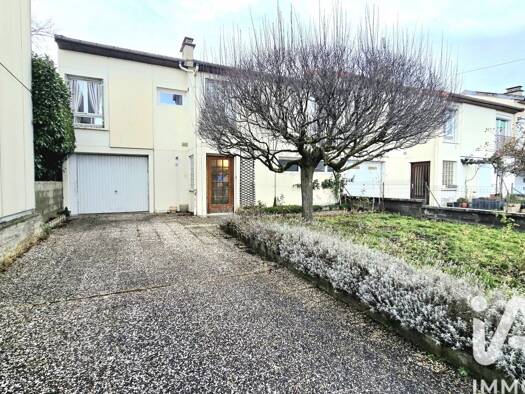 Maison à vendre 159 900 € 4 pièces 3 chambres 79 m² 419 m² de terrain Route de Cournon Le Cendre 63670