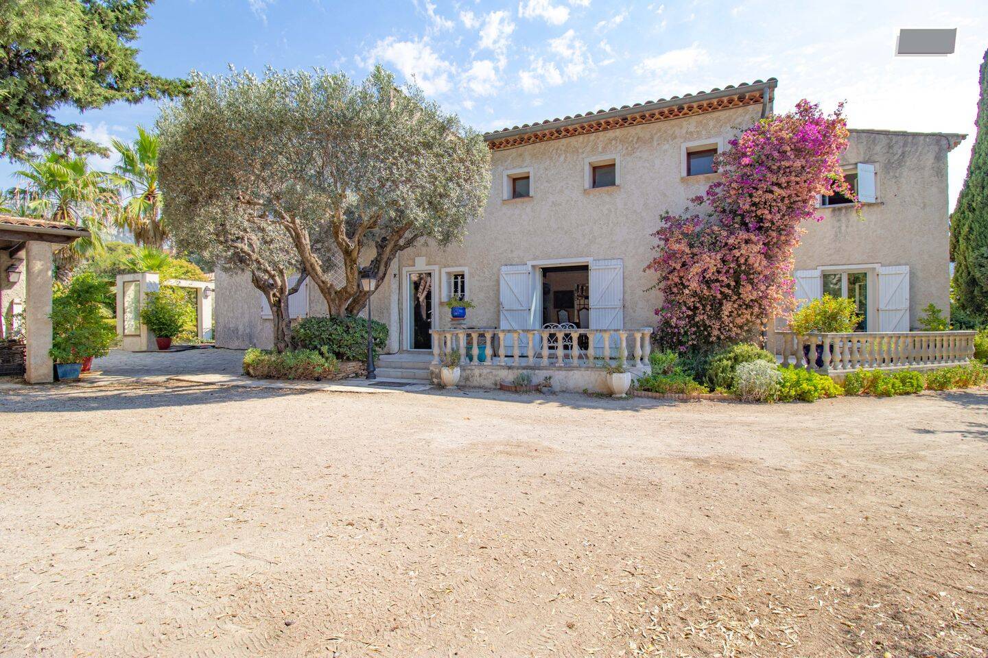 Maison 7 pièces 280 m² · à Toulon · 280 m² · 990 000 €