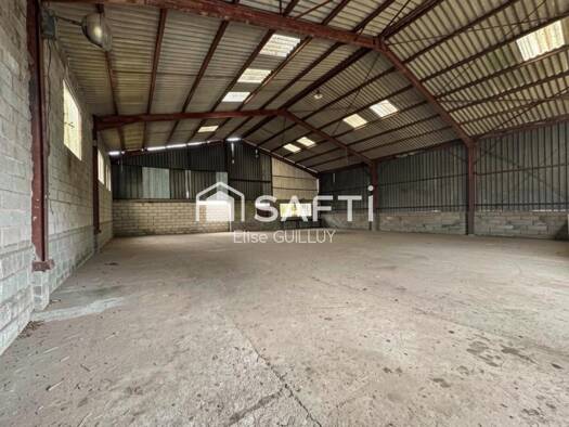 Maison à vendre 208 000 € 8 pièces 5 chambres 147 m² 3 503 m² de terrain Hallines 62570