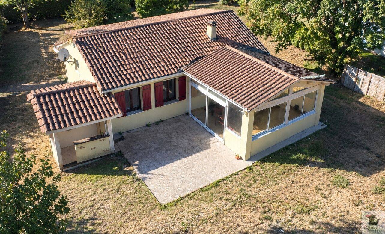 Maison 6 pièces 136 m² · à Creysse · 136 m² · 212 000 €