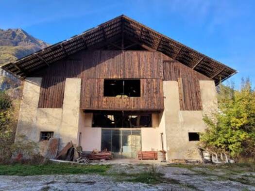 Maison à vendre 230 000 € 1 pièce 496 m² 913 m² de terrain Grésy-sur-Isère 73460