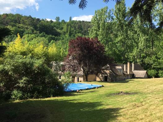 Maison à vendre 390 000 € 7 pièces 5 chambres 190 m² 16 542 m² de terrain Cublac 19520