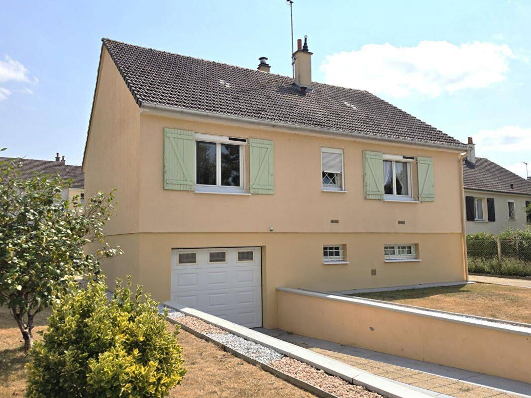 Maison 4 pièces 90 m² · à Nogent-le-Rotrou · 90 m² · 139 000 €