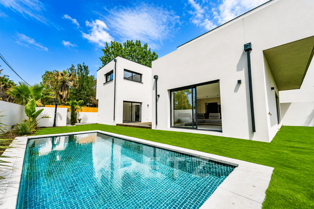 Maison 5 pièces 198 m² · à Agde · 198 m² · 879 000 €