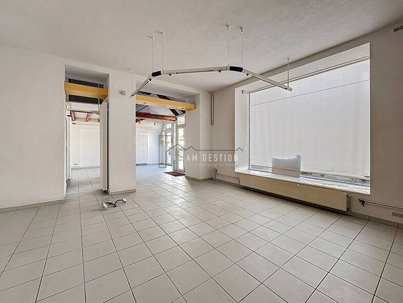 Local commercial à louer 600 € 100 m² de surface de vente Razes 87640