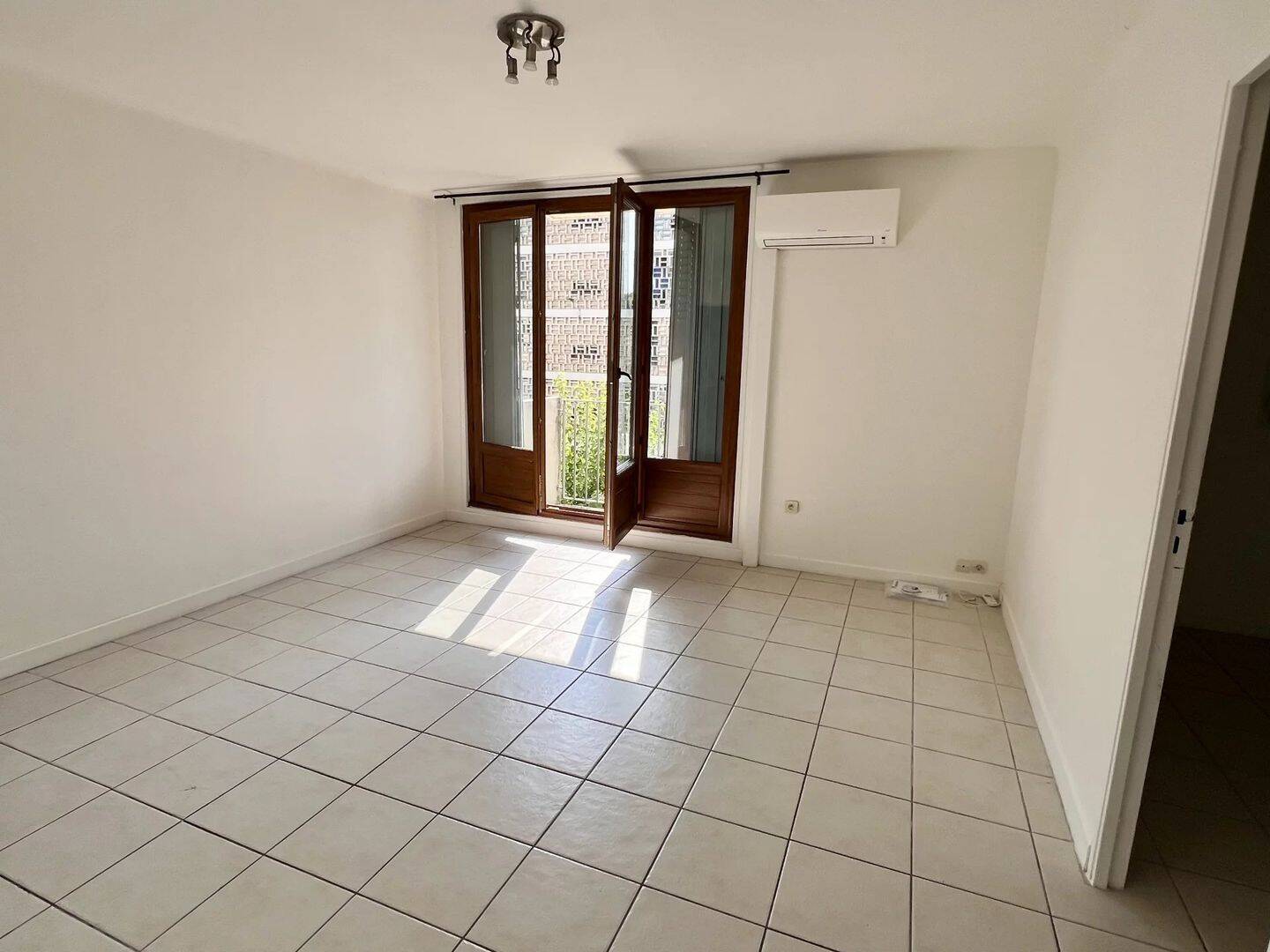 Appartement 4 pièces 64 m² · à Arles · 64 m² · 770 €
