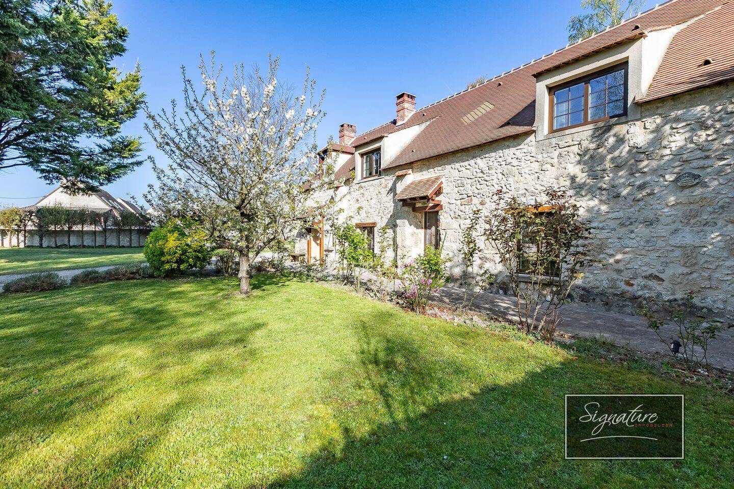 Maison 6 pièces 204 m² · à Senlis · 204 m² · 499 000 €