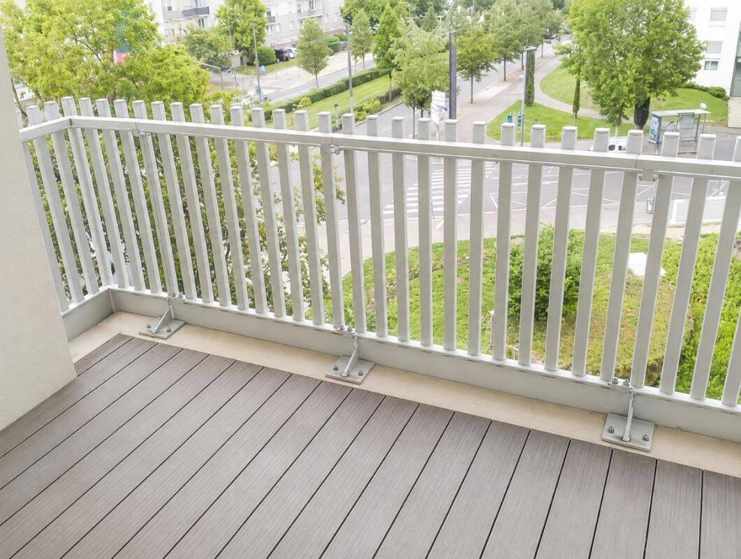 Appartement 3 pièces 52 m² · à Vénissieux · 52 m² · 766 €