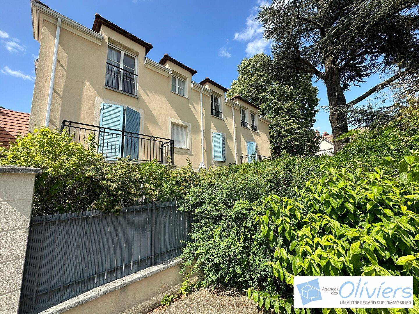 Appartement 2 pièces 44 m² · à Voisins-le-Bretonneux · 44,3 m² · 925 €/mois