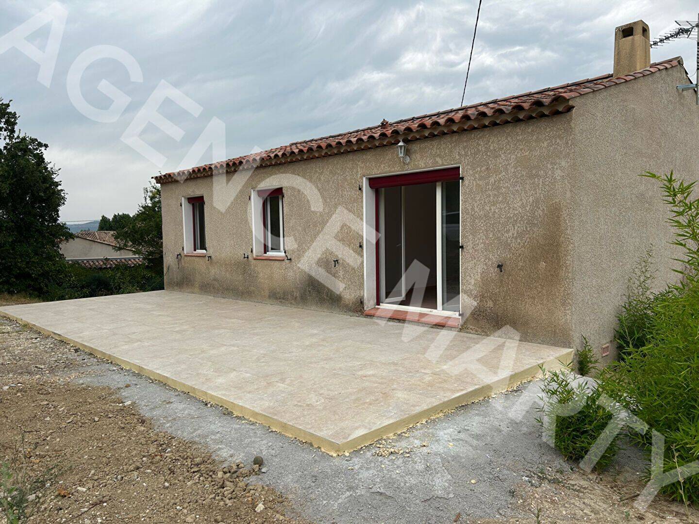 Maison 4 pièces 79 m² · à Trets · 79 m² · 1 500 €/mois