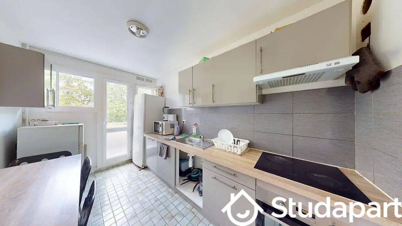 1 pièce 11 m² · à Rennes · 11 m² · 420 €