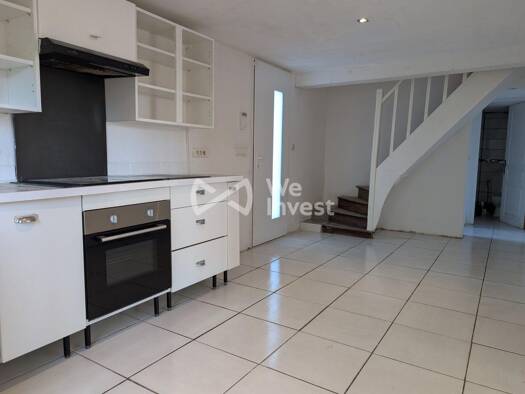 Maison à vendre 137 800 € 5 pièces 3 chambres 89 m² 600 m² de terrain Mézeray 72270