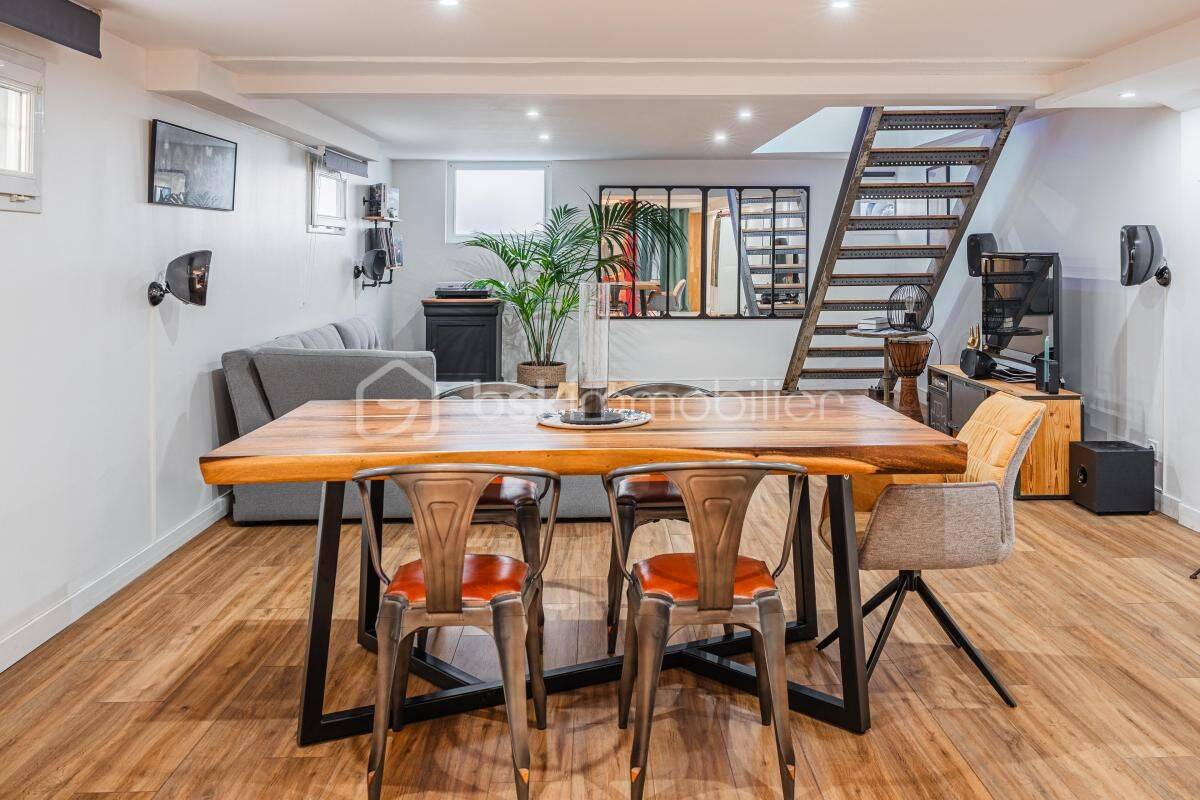 Appartement 3 pièces 104 m² · à Chambéry · 104 m² · 269 000 €