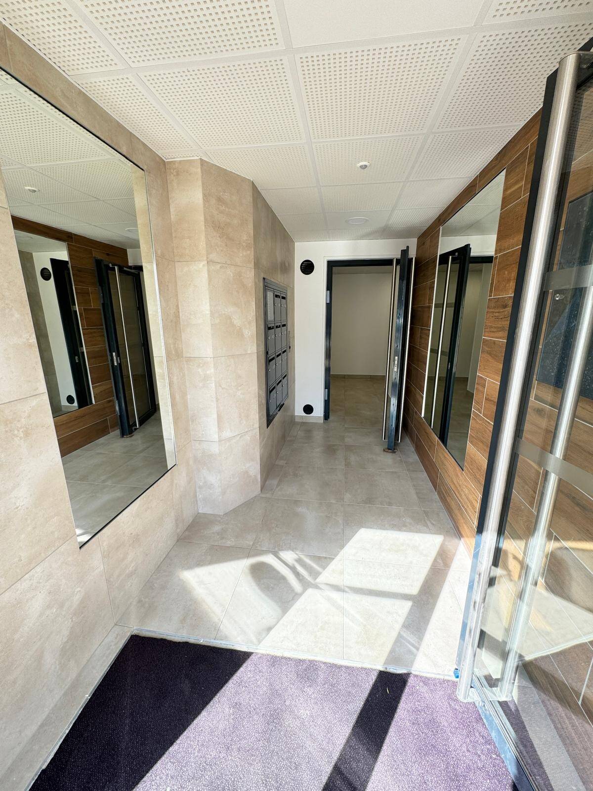 Appartement 2 pièces 46 m² · à Les Ageux · 45,9 m² · 672 €