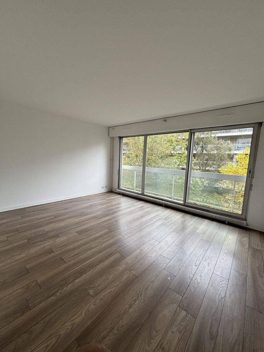 Appartement 2 pièces 55 m² · à Paris 15ème Arrondissement · 55 m² · 1 850 €