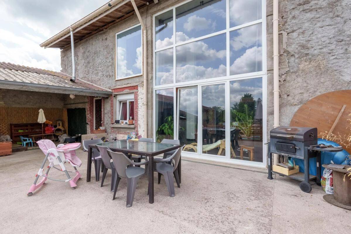 Maison 6 pièces 315 m² · à Bénaménil · 315 m² · 355 000 €