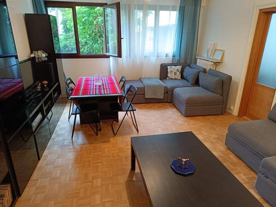 Appartement 2 pièces 46 m² · à Paris 19ème Arrondissement · 46 m² · 1 363 €/mois