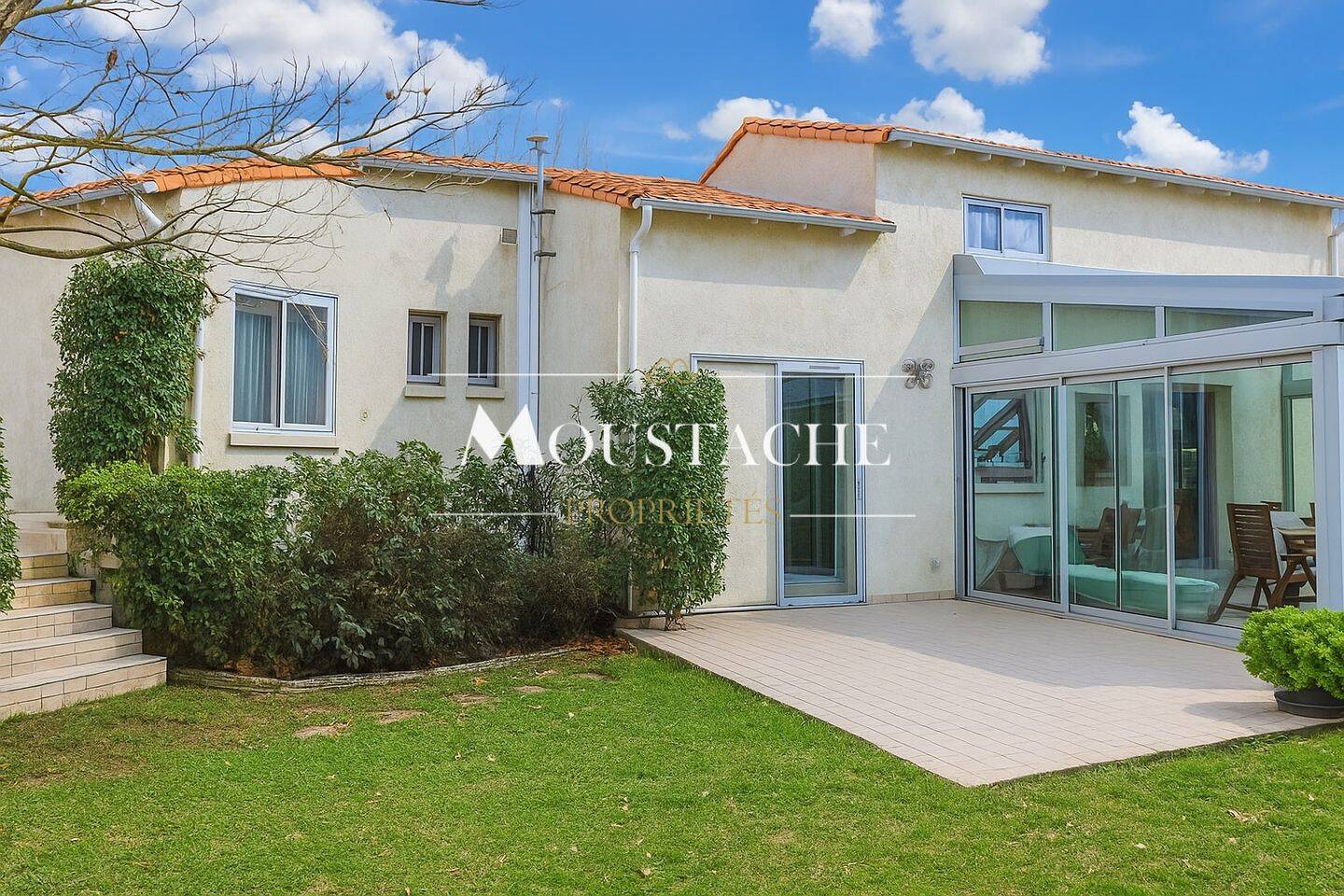 Maison 10 pièces 205 m² · à Vaux-sur-Mer · 205 m² · 836 000 €
