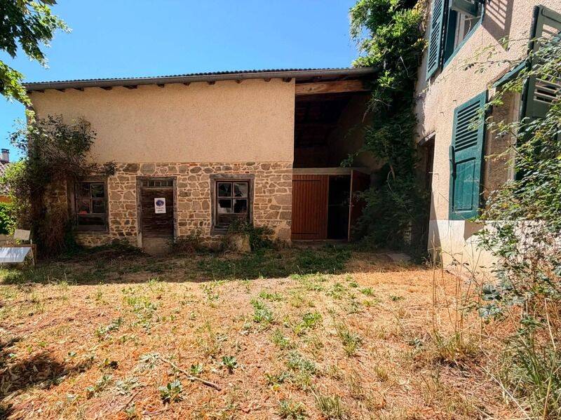Maison 3 pièces 60 m² · à Panissières · 60 m² · 37 000 €