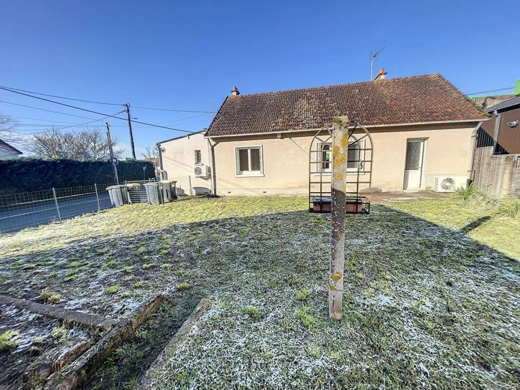 Maison 3 pièces 58 m² · à Gièvres · 58 m² · 530 €