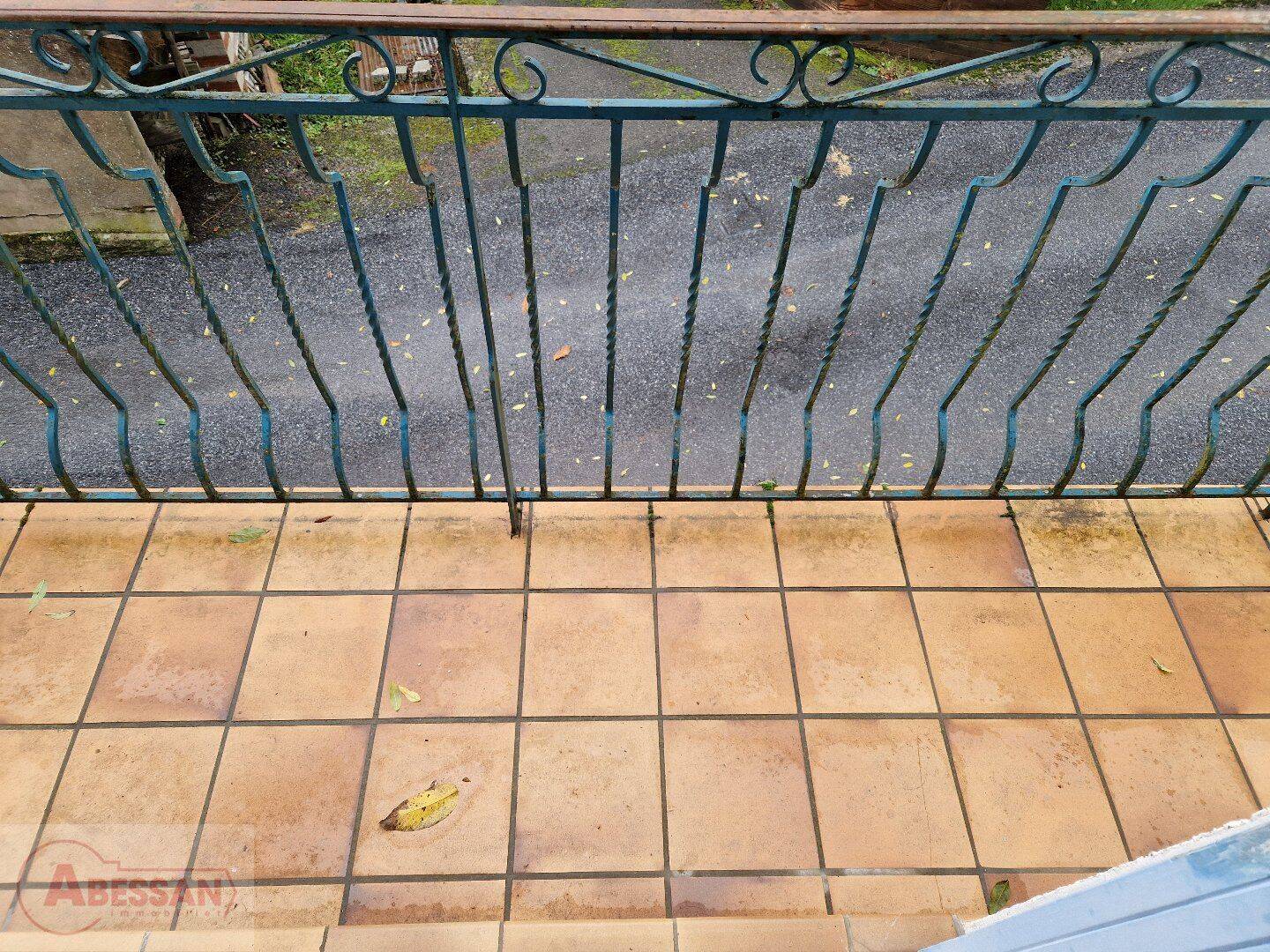 Maison 5 pièces 103 m² · à Vabre · 103 m² · 117 000 €