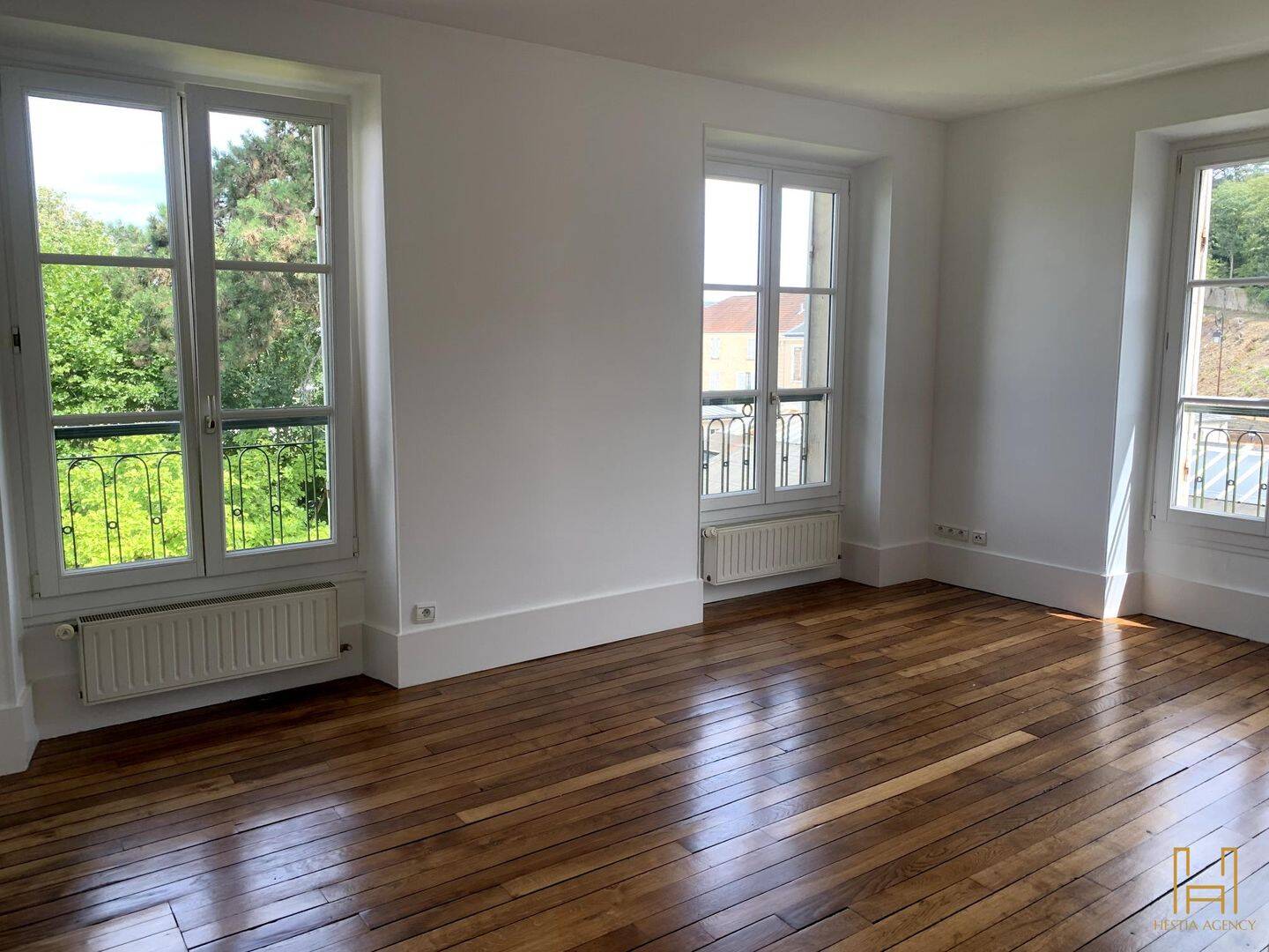 Appartement 4 pièces 115 m² · à Versailles · 114,7 m² · 2 550 €/mois
