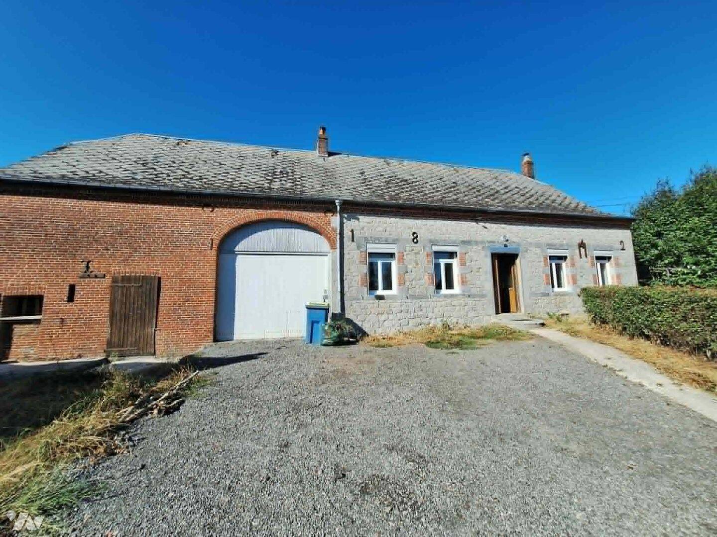 Maison 4 pièces 931 m² · à Mondrepuis · 931 m² · 116 750 €