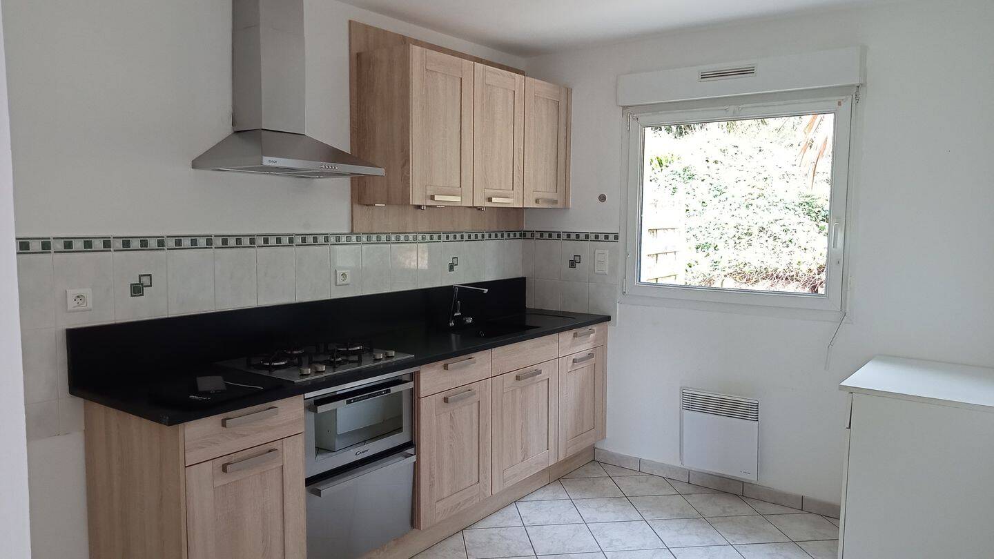 Maison 4 pièces 73 m² · à Lannion · 72,5 m² · 850 €/mois