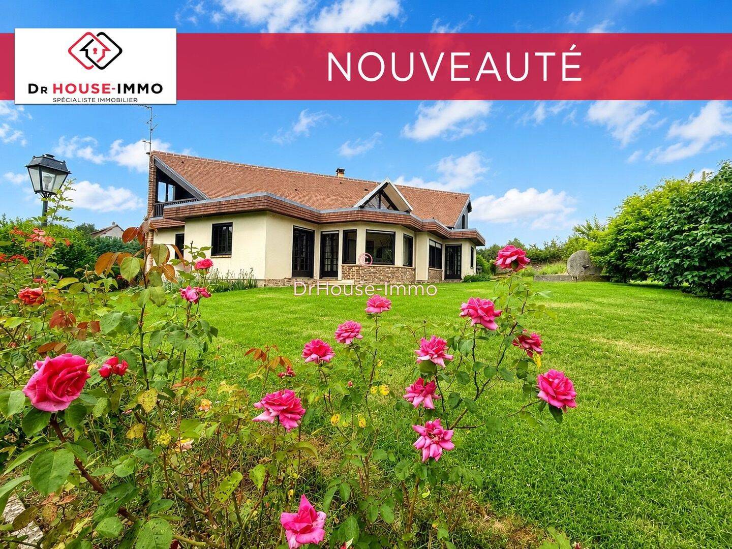 Maison 6 pièces 218 m² · à Saint-Martin-de-May · 218 m² · 439 000 €