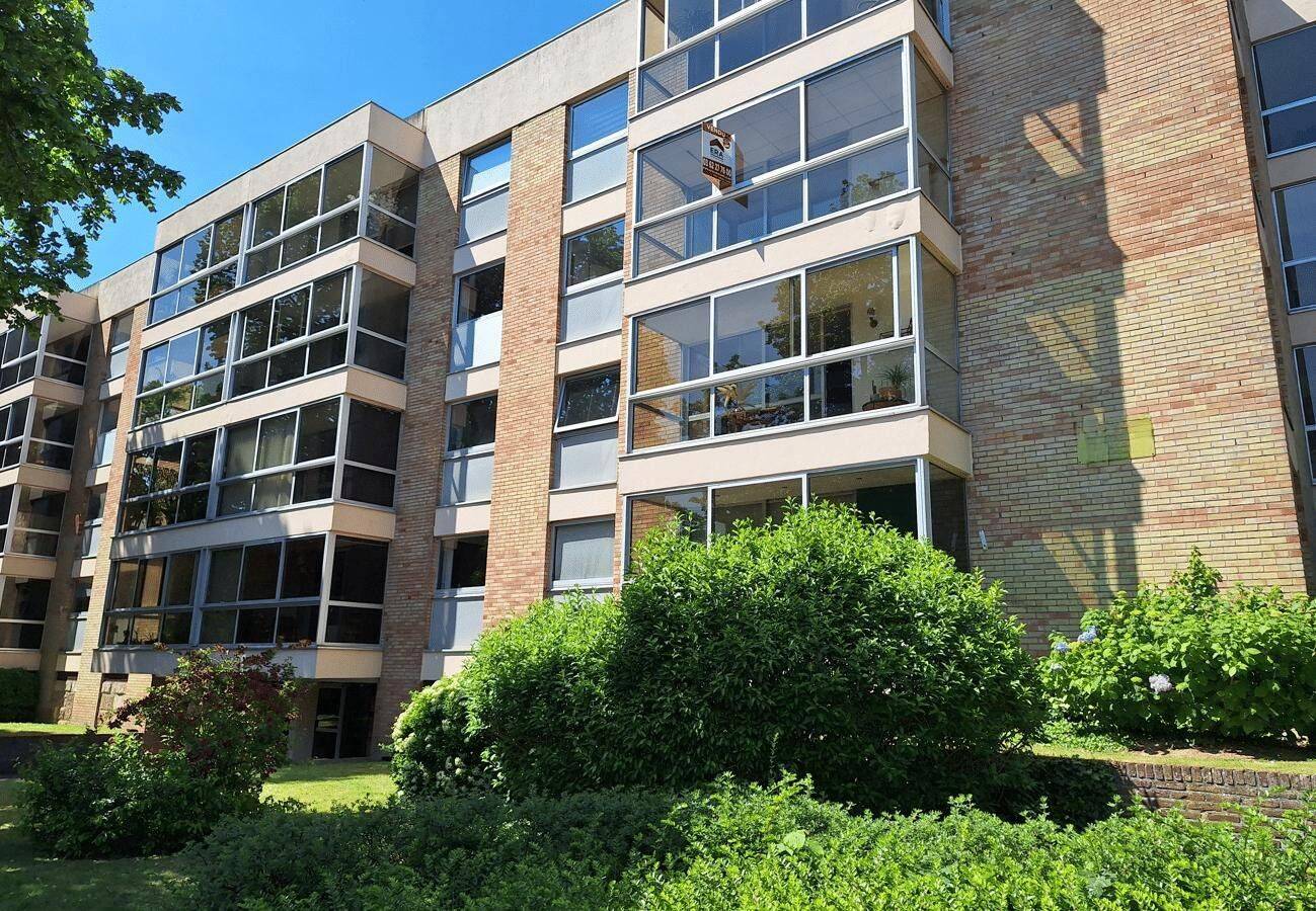 Appartement 5 pièces 107 m² · à Roubaix · 107 m² · 700 €