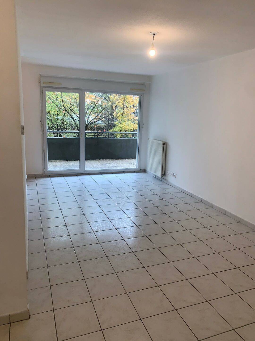Appartement 2 pièces 52 m² · à Grenoble · 52,3 m² · 609 €/mois