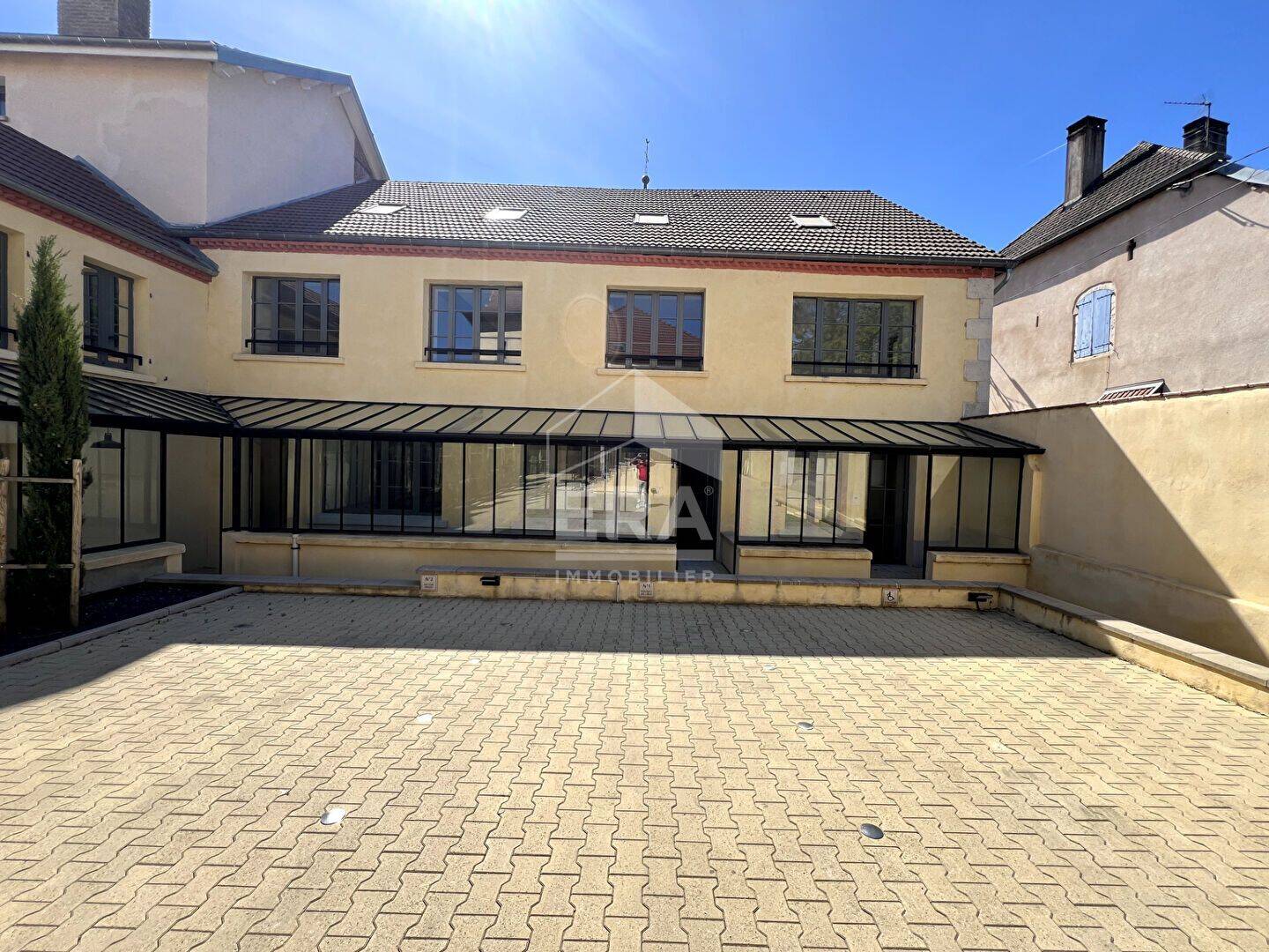 Appartement 4 pièces 107 m² · à Byans-sur-Doubs · 107 m² · 220 000 €
