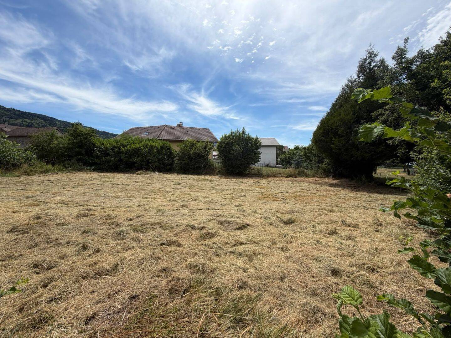 Terrain de 643 m² à Fessy - photo 2