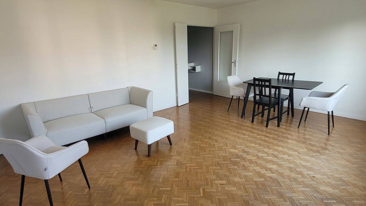 Appartement 3 pièces 72 m² · à Fontaines-sur-Saône · 72 m² · 1 095 €